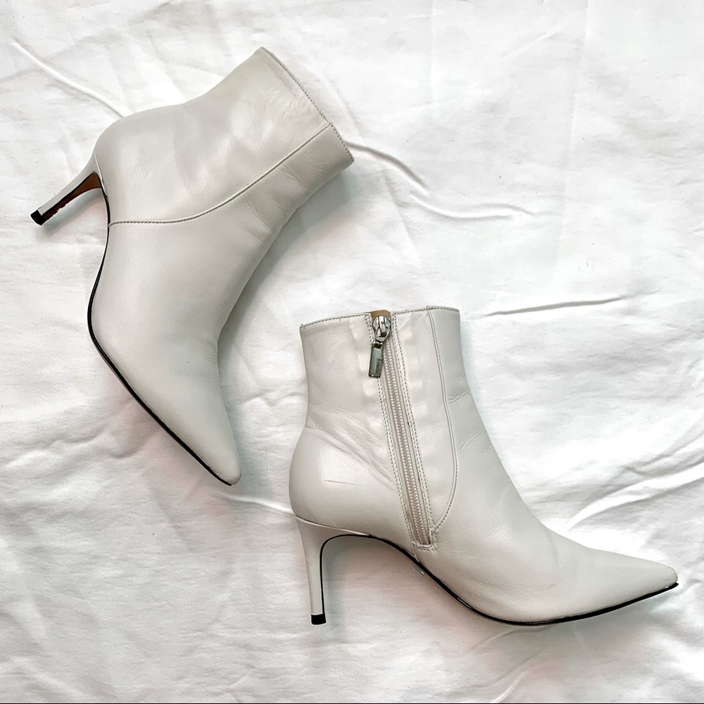 Schutz Mikki Mid Leather Bootie Size 5 in White